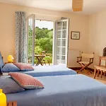 D'hote La Pradelle Bed and breakfast 3*